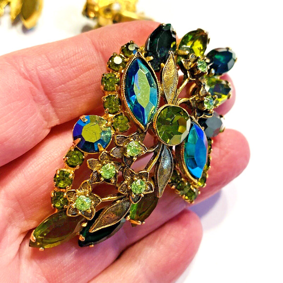 Vintage Jewelry Set Brooch & Clip On Earrings Blue/Green AB Crystal Rhinestones - Picture 4 of 11